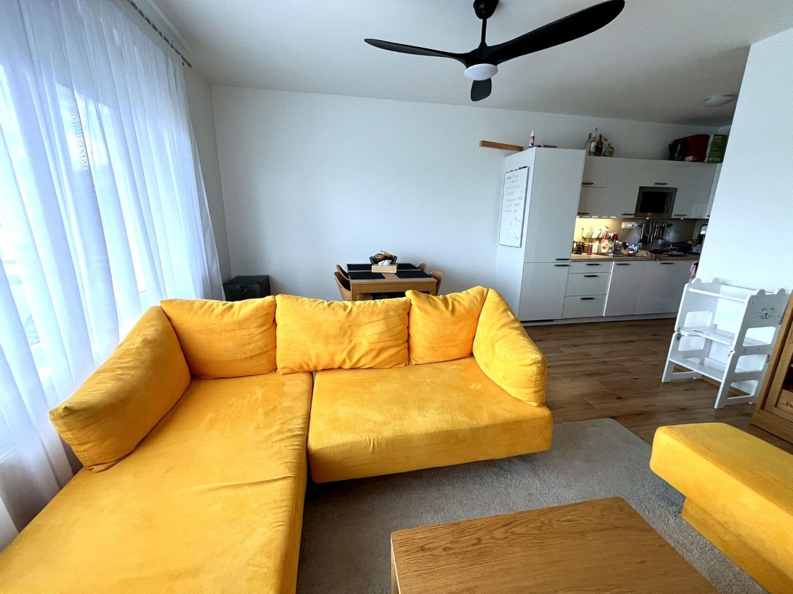 2 bedroom with open-plan kitchen flat to rent, 70 m², Miloše Havla, Prague, Prague 2 bedroom with open-plan kitchen flat to rent, 70 m², Miloše Havla, Prague, Prague