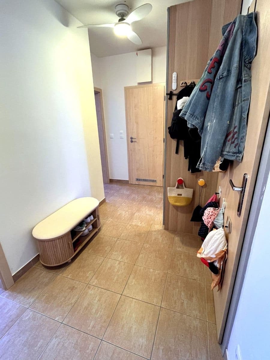 2 bedroom with open-plan kitchen flat to rent, 70 m², Miloše Havla, Prague, Prague 2 bedroom with open-plan kitchen flat to rent, 70 m², Miloše Havla, Prague, Prague