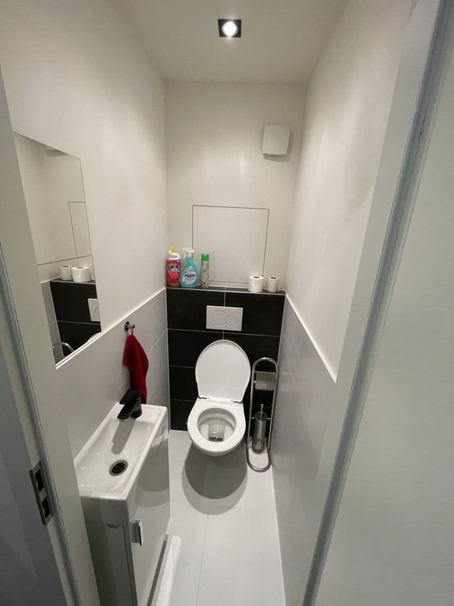 1 bedroom with open-plan kitchen flat for sale, 40 m², Jetelová, Prague, Prague 1 bedroom with open-plan kitchen flat for sale, 40 m², Jetelová, Prague, Prague
