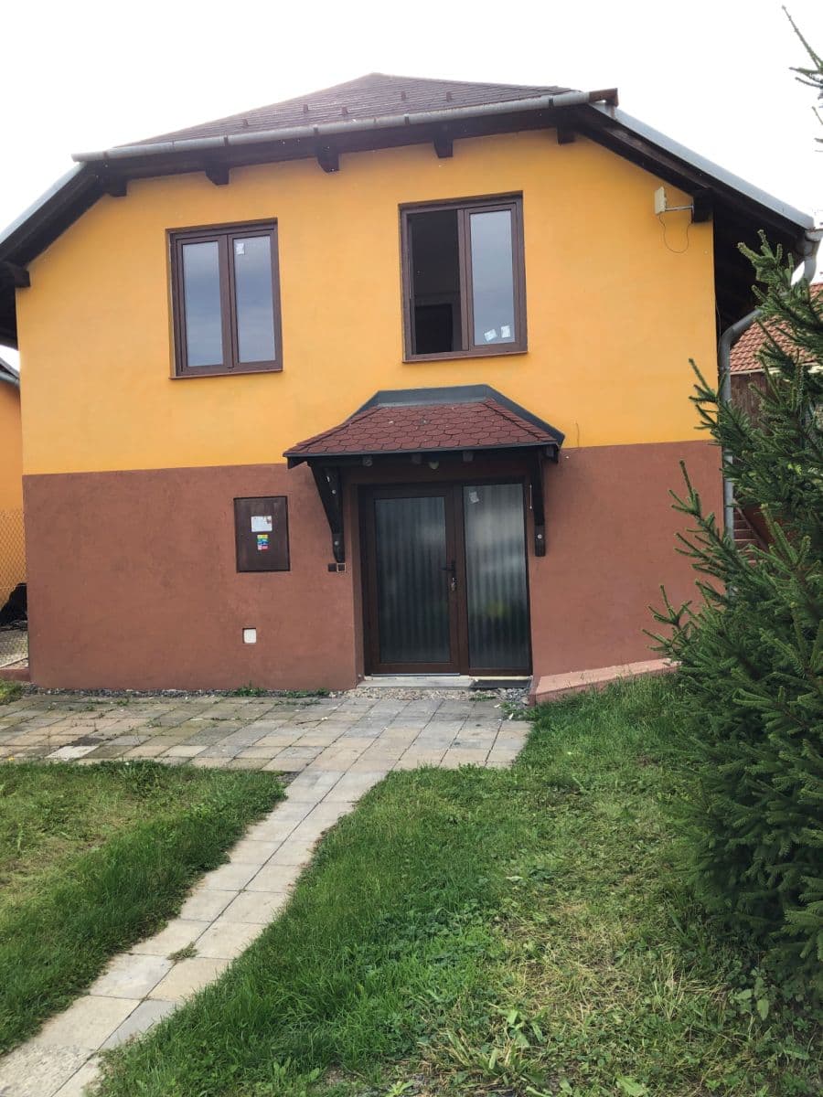 house to rent, 120 m², Bílovecká, Opava, Moravskoslezský Region house to rent, 120 m², Bílovecká, Opava, Moravskoslezský Region