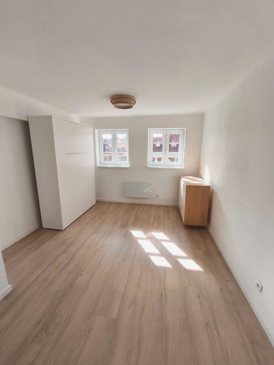 Studio flat to rent, 25 m², Jičínská, Prague, Prague Studio flat to rent, 25 m², Jičínská, Prague, Prague