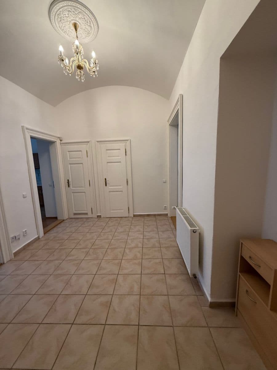 2 bedroom flat to rent, 85 m², Ruská, Prague, Prague 2 bedroom flat to rent, 85 m², Ruská, Prague, Prague