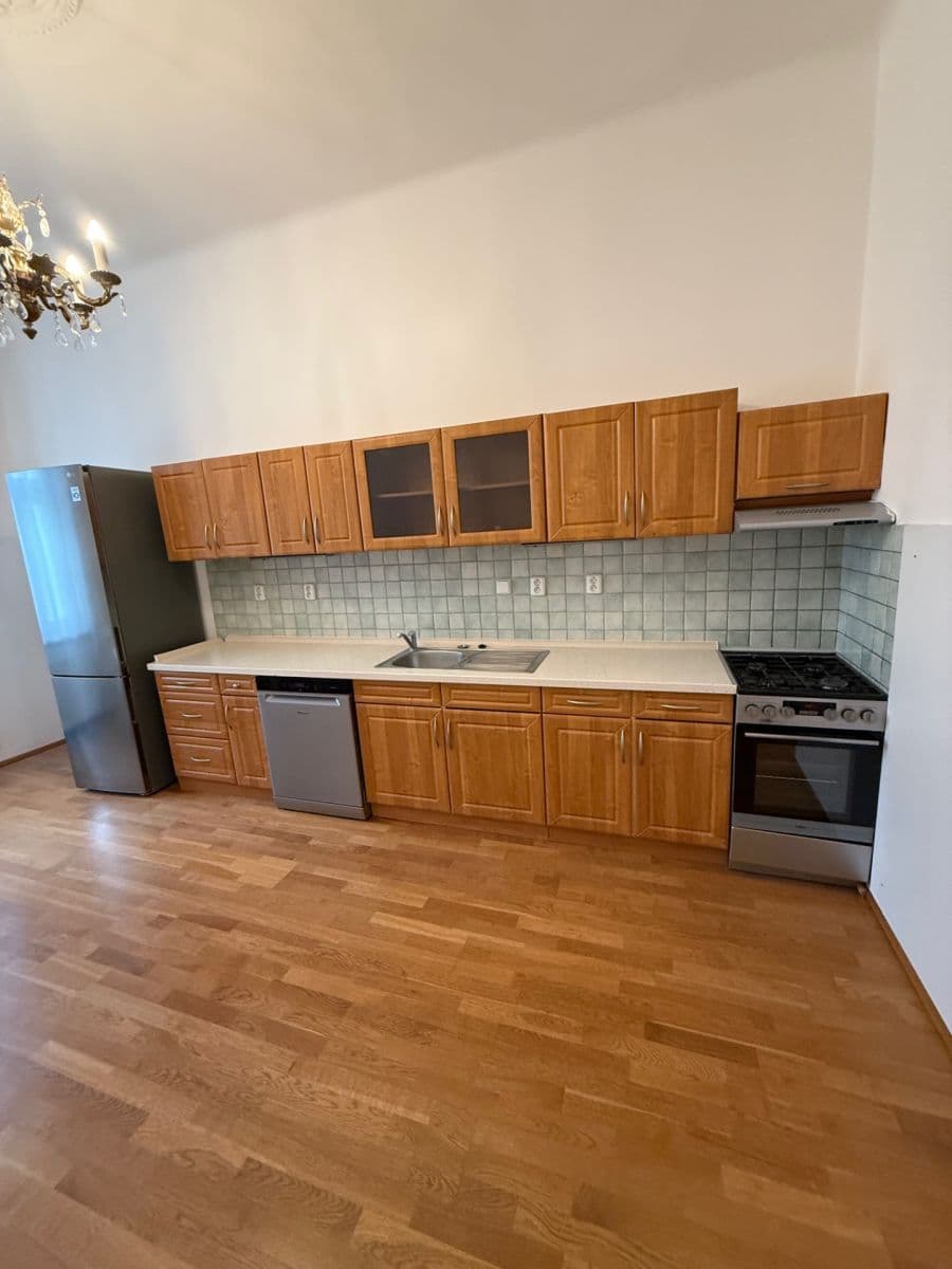 2 bedroom flat to rent, 85 m², Ruská, Prague, Prague 2 bedroom flat to rent, 85 m², Ruská, Prague, Prague