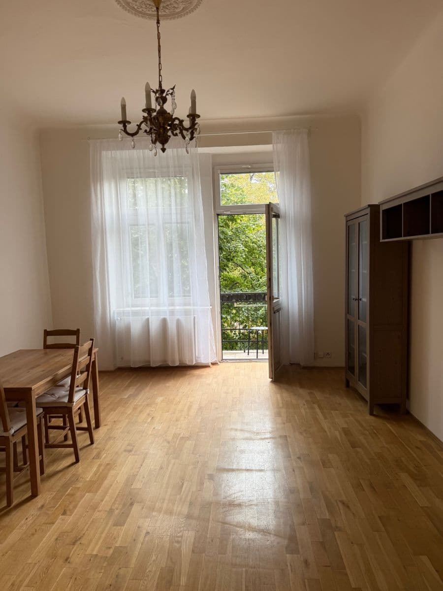 2 bedroom flat to rent, 85 m², Ruská, Prague, Prague 2 bedroom flat to rent, 85 m², Ruská, Prague, Prague