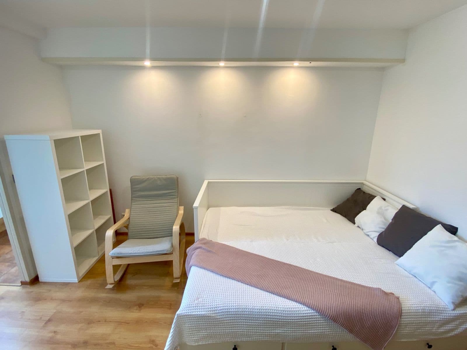 Studio flat to rent, 22 m², Kuželova, Prague, Prague Studio flat to rent, 22 m², Kuželova, Prague, Prague