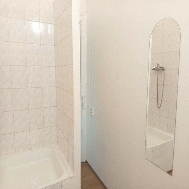 2 bedroom flat to rent, 47 m², Mánesova, Prague, Prague 2 bedroom flat to rent, 47 m², Mánesova, Prague, Prague