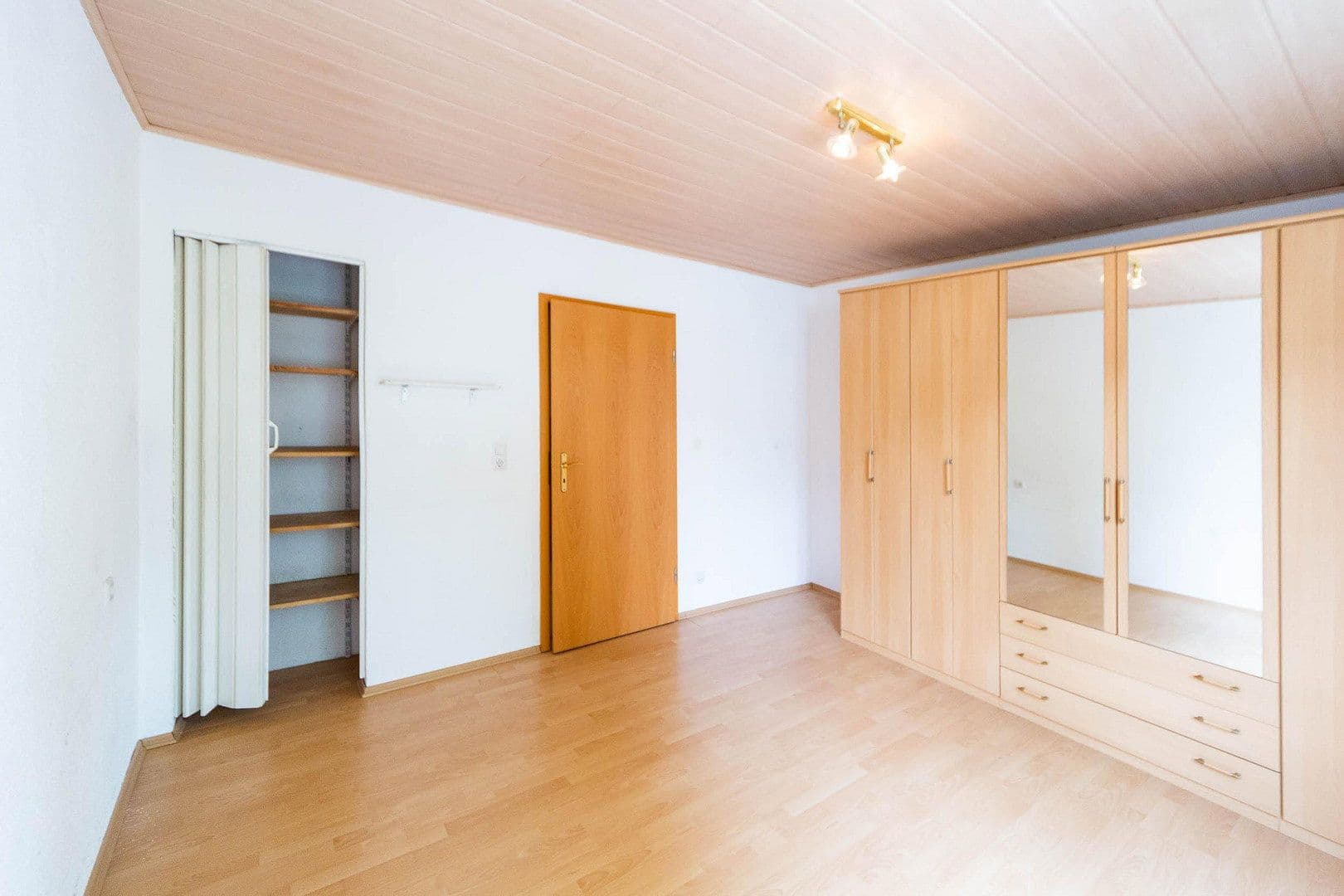 4 bedroom flat to rent, 70 m², Brenkenackerweg 35, Lichtenstein, Baden-Württemberg 4 bedroom flat to rent, 70 m², Brenkenackerweg 35, Lichtenstein, Baden-Württemberg