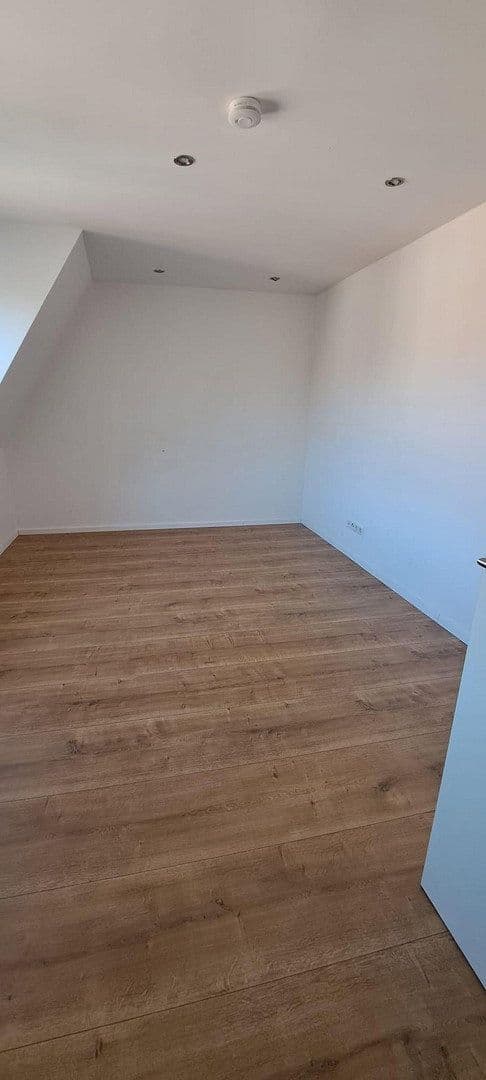 4 bedroom flat to rent, 104 m², Leopoldstrasse 8, Nürnberg, Bavaria 4 bedroom flat to rent, 104 m², Leopoldstrasse 8, Nürnberg, Bavaria
