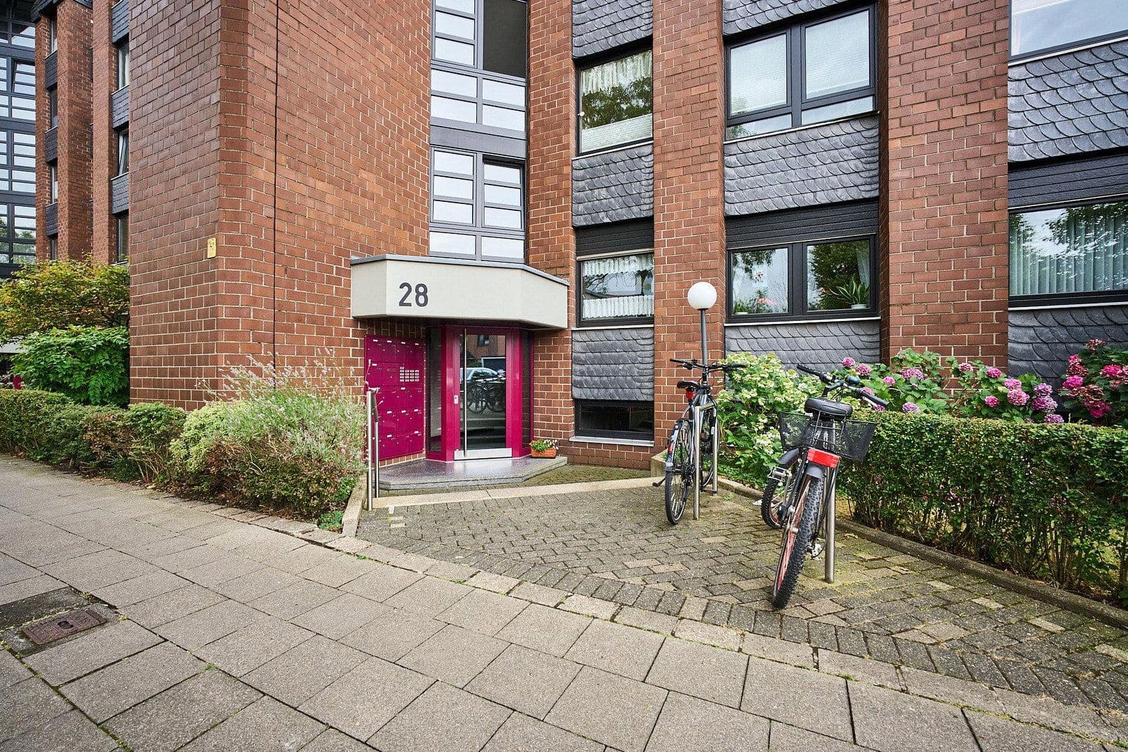 3 bedroom flat for sale, 93 m², Düsseldorf, North Rhine-Westphalia 3 bedroom flat for sale, 93 m², Düsseldorf, North Rhine-Westphalia