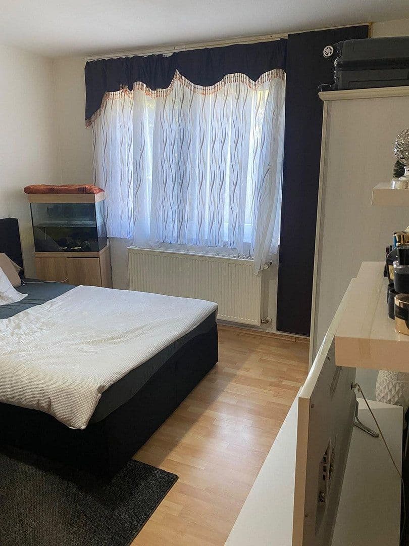 Studio flat to rent, 38 m², Duissernstraße 83, Duisburg, North Rhine-Westphalia Studio flat to rent, 38 m², Duissernstraße 83, Duisburg, North Rhine-Westphalia