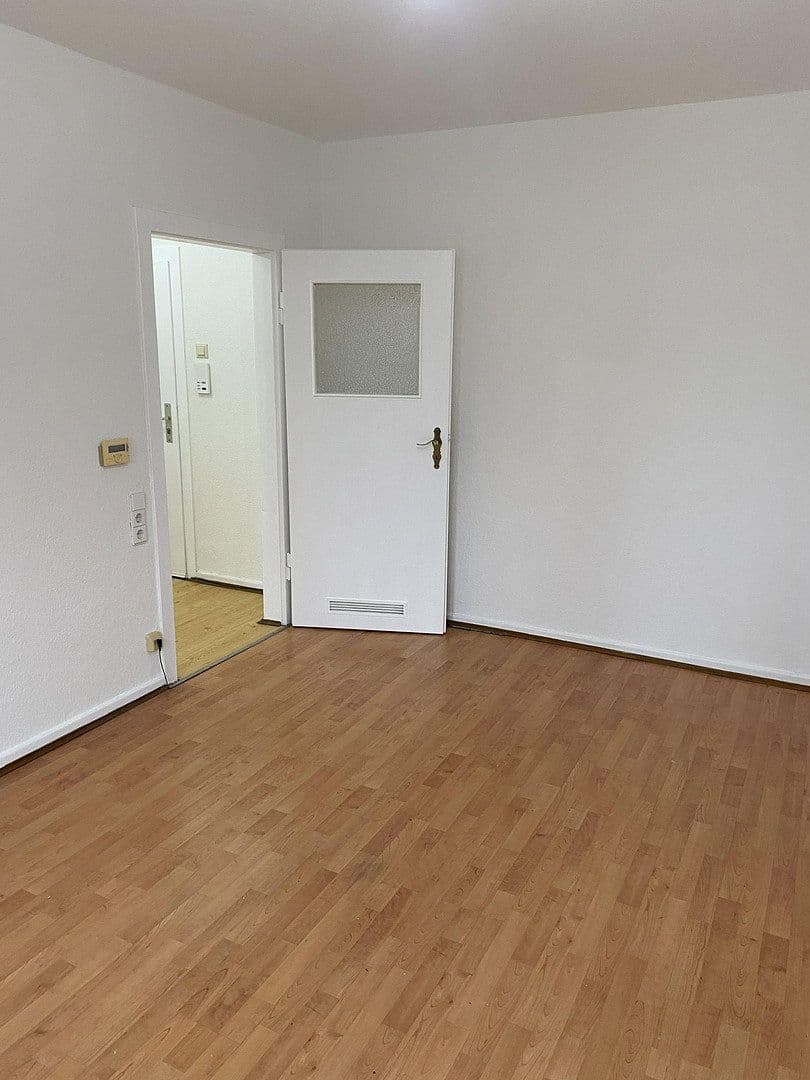 Studio flat to rent, 38 m², Duissernstraße 83, Duisburg, North Rhine-Westphalia Studio flat to rent, 38 m², Duissernstraße 83, Duisburg, North Rhine-Westphalia