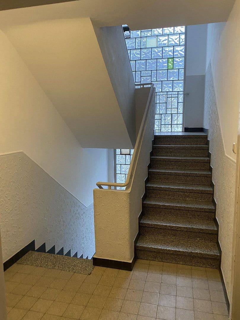 Studio flat to rent, 38 m², Duissernstraße 83, Duisburg, North Rhine-Westphalia Studio flat to rent, 38 m², Duissernstraße 83, Duisburg, North Rhine-Westphalia
