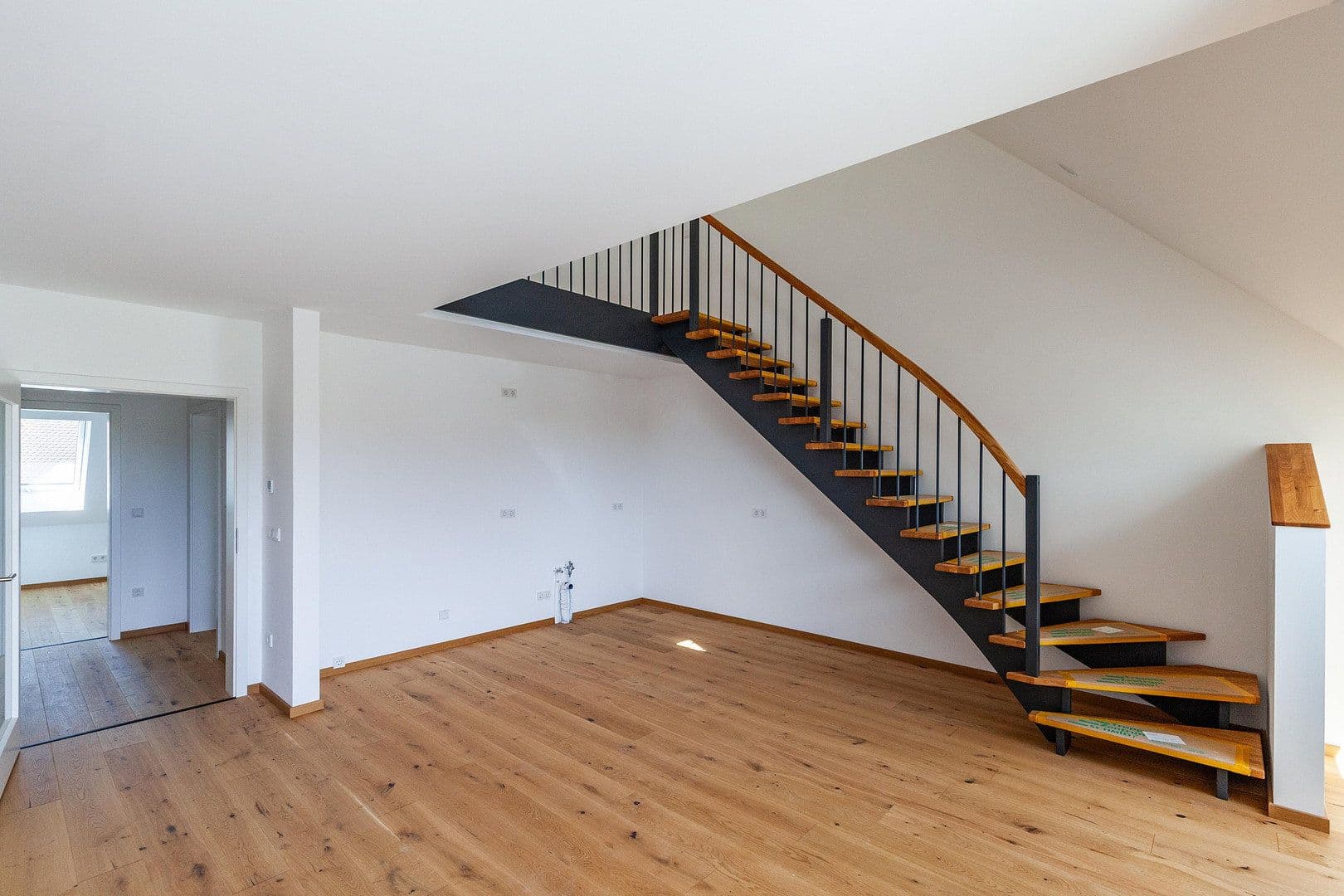 3 bedroom with open-plan kitchen flat for sale, 97 m², Augsburg, Bavaria 3 bedroom with open-plan kitchen flat for sale, 97 m², Augsburg, Bavaria