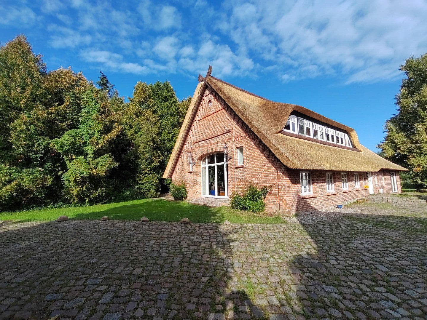 house for sale, 270 m², Niendorf bei Berkenthin, Schleswig-Holstein house for sale, 270 m², Niendorf bei Berkenthin, Schleswig-Holstein