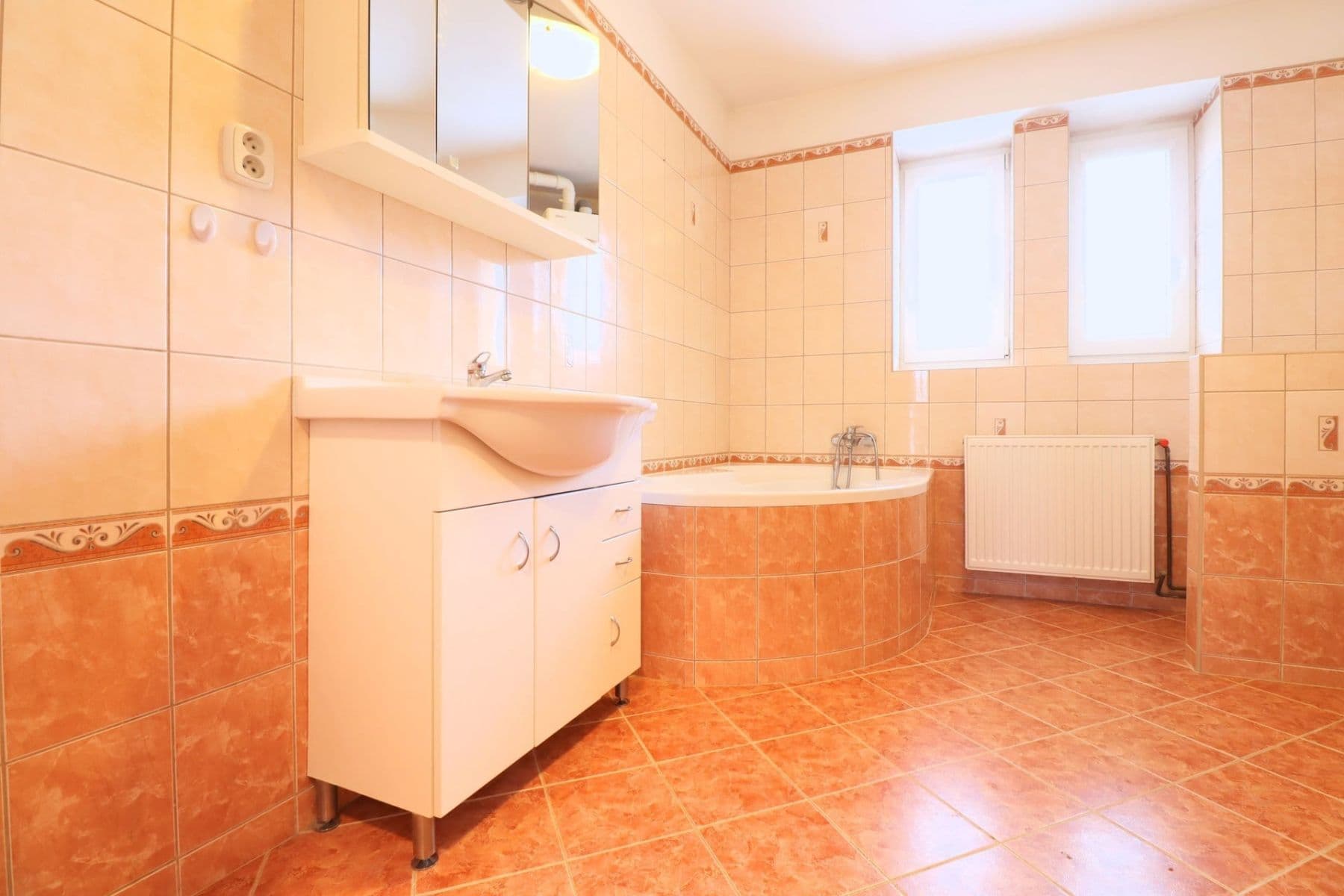 2 bedroom flat to rent, 56 m², Mikoláše Alše, Kolín, Středočeský Region 2 bedroom flat to rent, 56 m², Mikoláše Alše, Kolín, Středočeský Region
