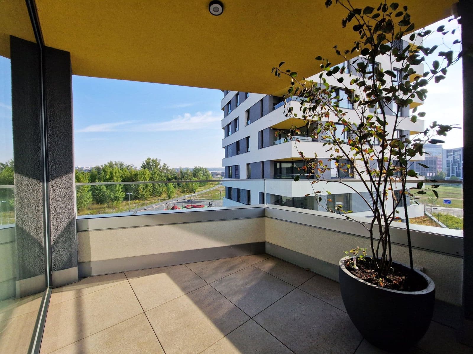 1 bedroom with open-plan kitchen flat to rent, 55 m², Sokolova, Prague, Prague 1 bedroom with open-plan kitchen flat to rent, 55 m², Sokolova, Prague, Prague