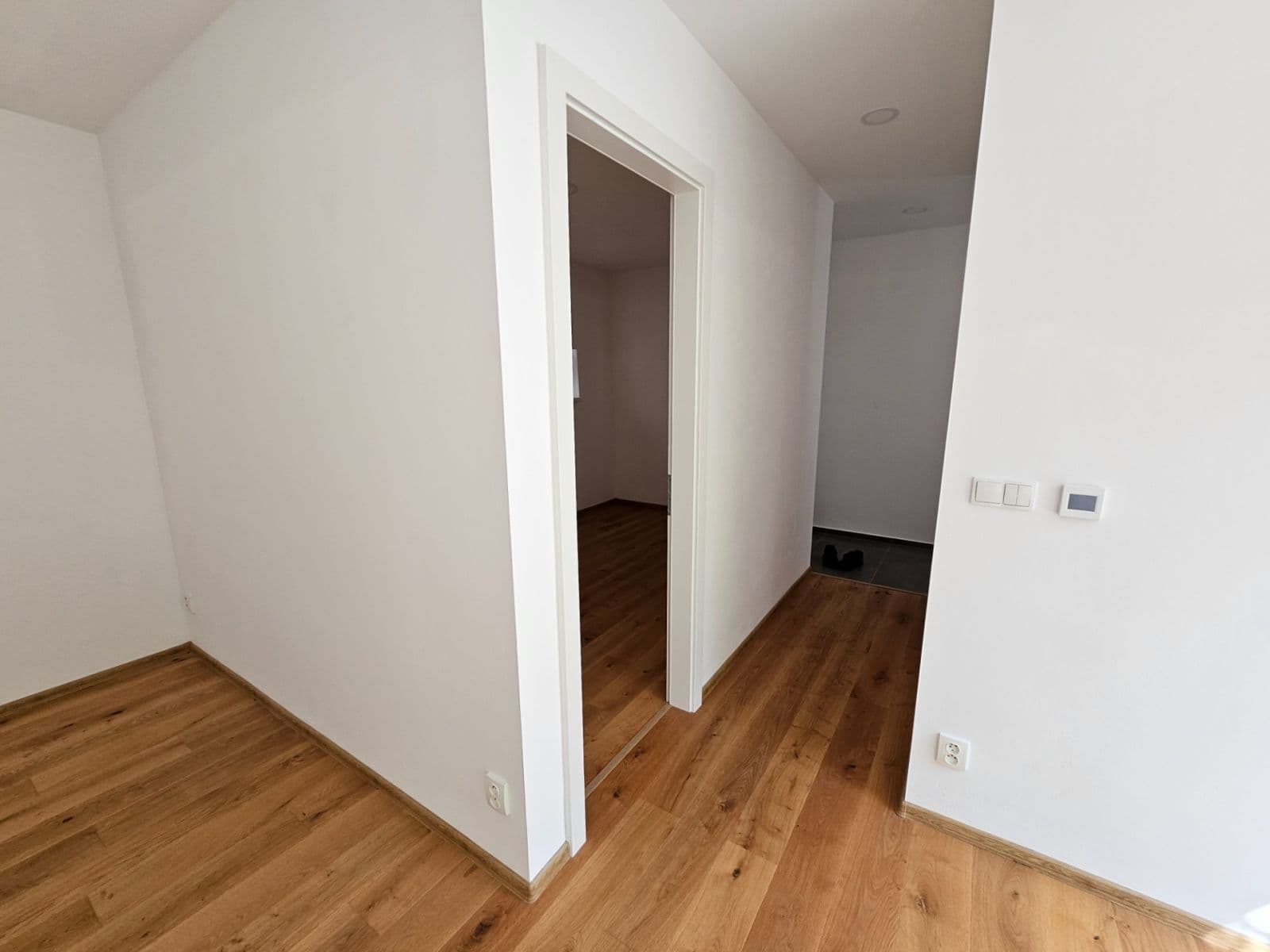 1 bedroom with open-plan kitchen flat to rent, 43 m², Ptašínského, Brno, Jihomoravský Region 1 bedroom with open-plan kitchen flat to rent, 43 m², Ptašínského, Brno, Jihomoravský Region