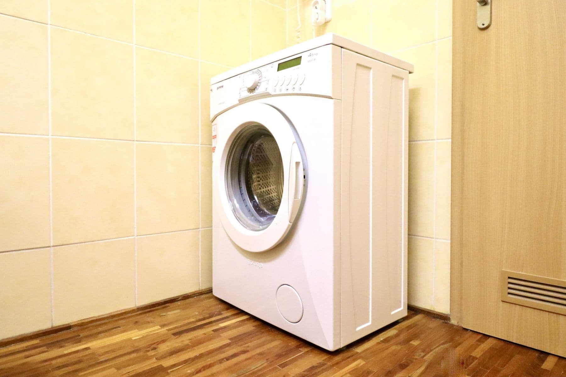 1 bedroom with open-plan kitchen flat to rent, 49 m², V dolině, Prague, Prague 1 bedroom with open-plan kitchen flat to rent, 49 m², V dolině, Prague, Prague