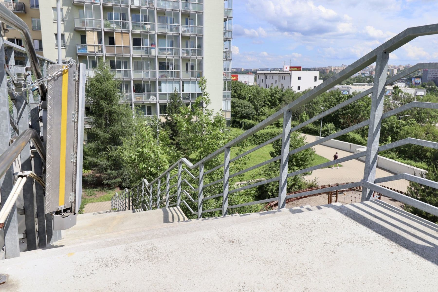 1 bedroom with open-plan kitchen flat to rent, 49 m², V dolině, Prague, Prague 1 bedroom with open-plan kitchen flat to rent, 49 m², V dolině, Prague, Prague