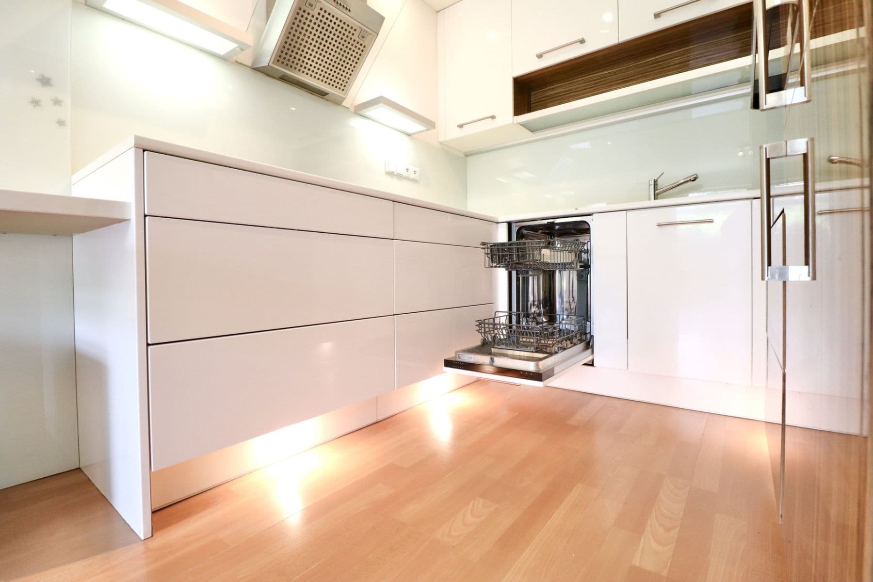1 bedroom with open-plan kitchen flat to rent, 49 m², V dolině, Prague, Prague 1 bedroom with open-plan kitchen flat to rent, 49 m², V dolině, Prague, Prague