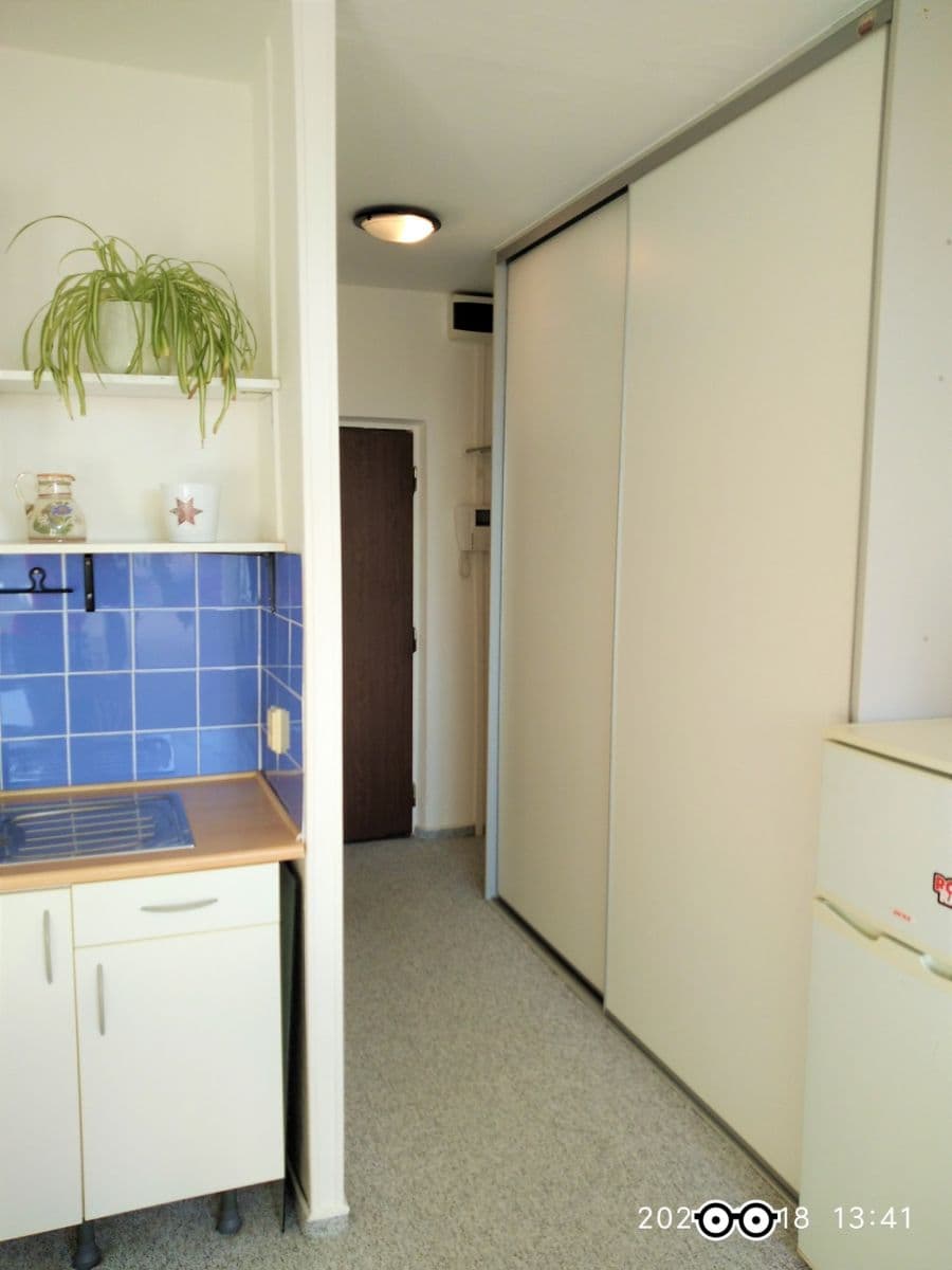 Small studio flat to rent, 24 m², Jasmínová, Prague, Prague Small studio flat to rent, 24 m², Jasmínová, Prague, Prague