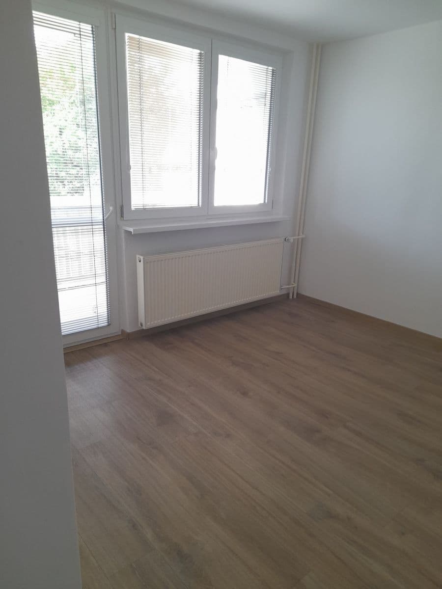 3 bedroom flat to rent, 71 m², Rákosníkova, Neveklov, Středočeský Region 3 bedroom flat to rent, 71 m², Rákosníkova, Neveklov, Středočeský Region
