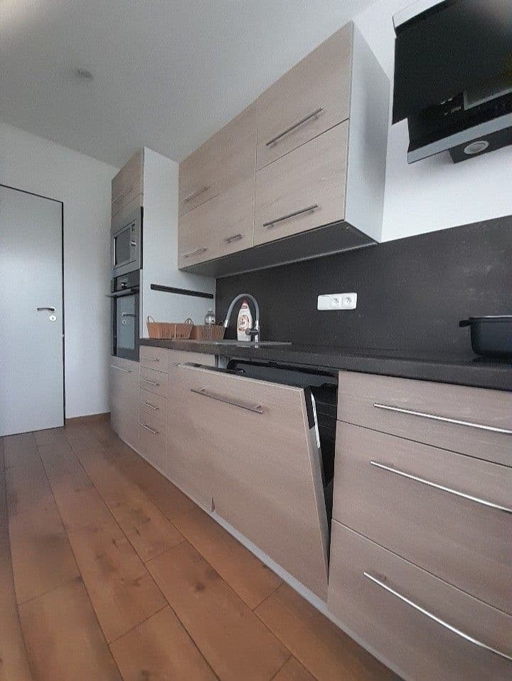 3 bedroom flat to rent, 71 m², Rákosníkova, Neveklov, Středočeský Region 3 bedroom flat to rent, 71 m², Rákosníkova, Neveklov, Středočeský Region
