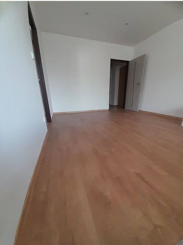 3 bedroom flat to rent, 71 m², Rákosníkova, Neveklov, Středočeský Region 3 bedroom flat to rent, 71 m², Rákosníkova, Neveklov, Středočeský Region
