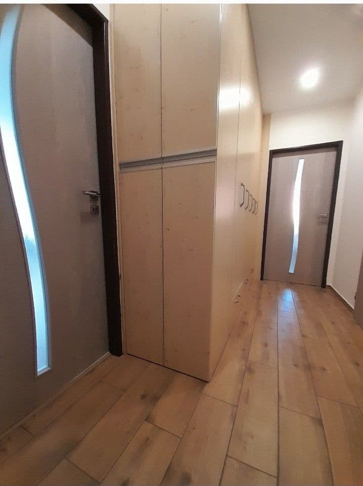 3 bedroom flat to rent, 71 m², Rákosníkova, Neveklov, Středočeský Region 3 bedroom flat to rent, 71 m², Rákosníkova, Neveklov, Středočeský Region