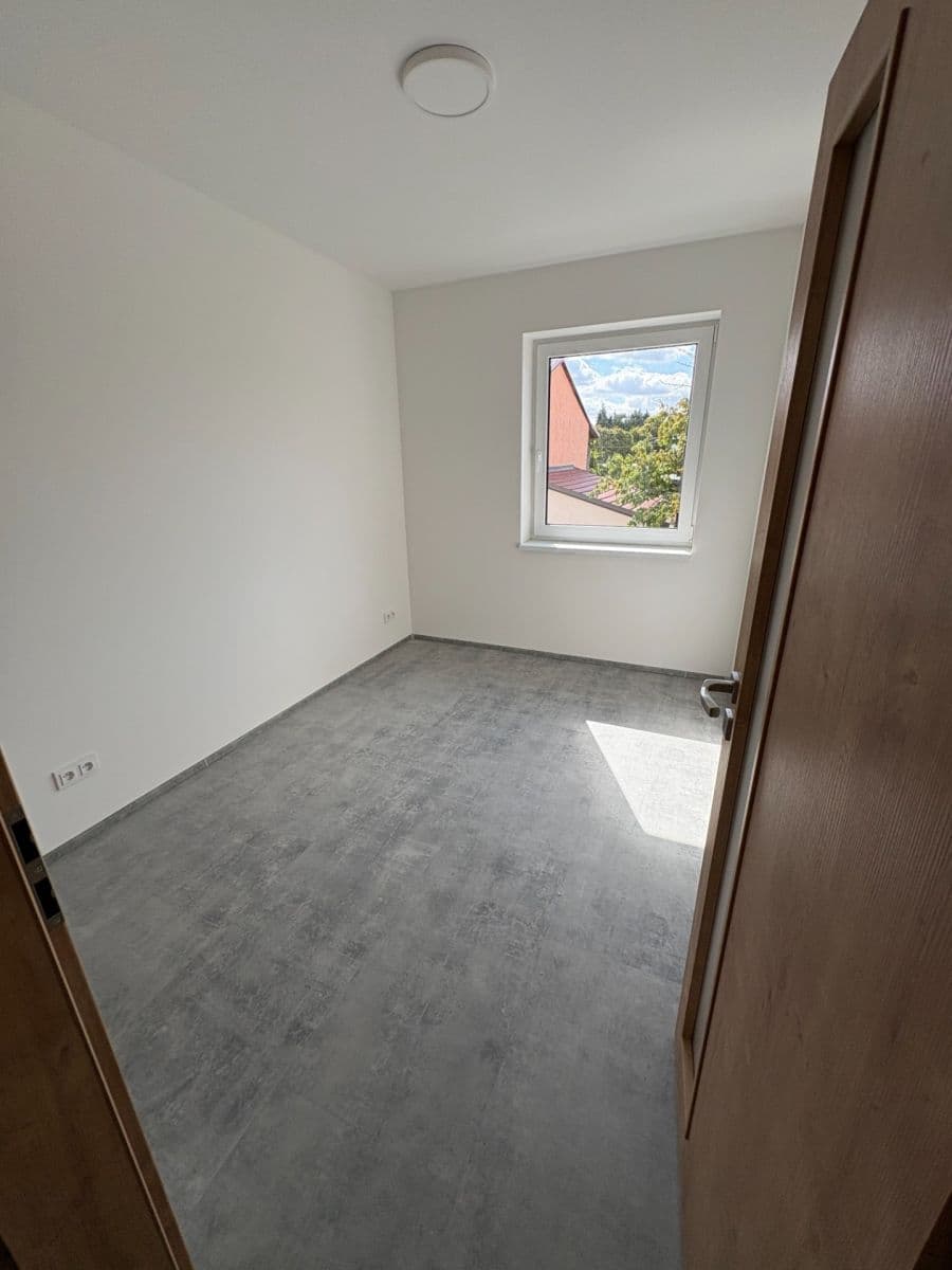 2 bedroom with open-plan kitchen flat to rent, 62 m², Břetislavova, Brno, Jihomoravský Region 2 bedroom with open-plan kitchen flat to rent, 62 m², Břetislavova, Brno, Jihomoravský Region