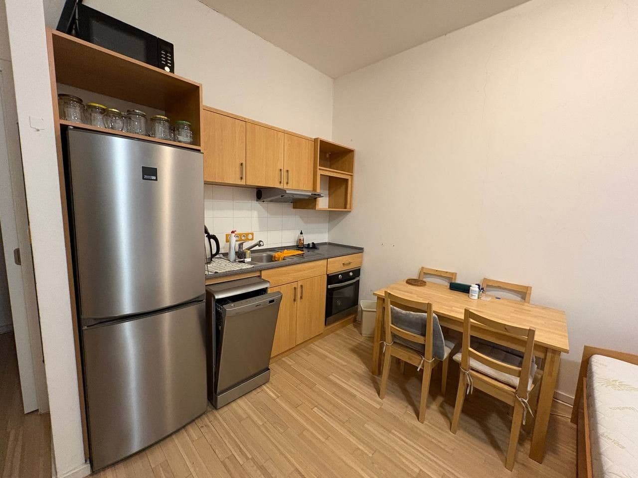 Studio flat to rent, 30 m², Bořivojova, Prague, Prague Studio flat to rent, 30 m², Bořivojova, Prague, Prague