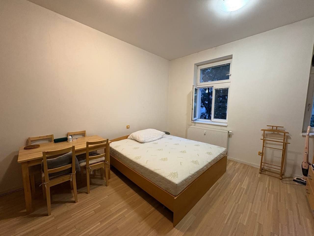 Studio flat to rent, 30 m², Bořivojova, Prague, Prague Studio flat to rent, 30 m², Bořivojova, Prague, Prague