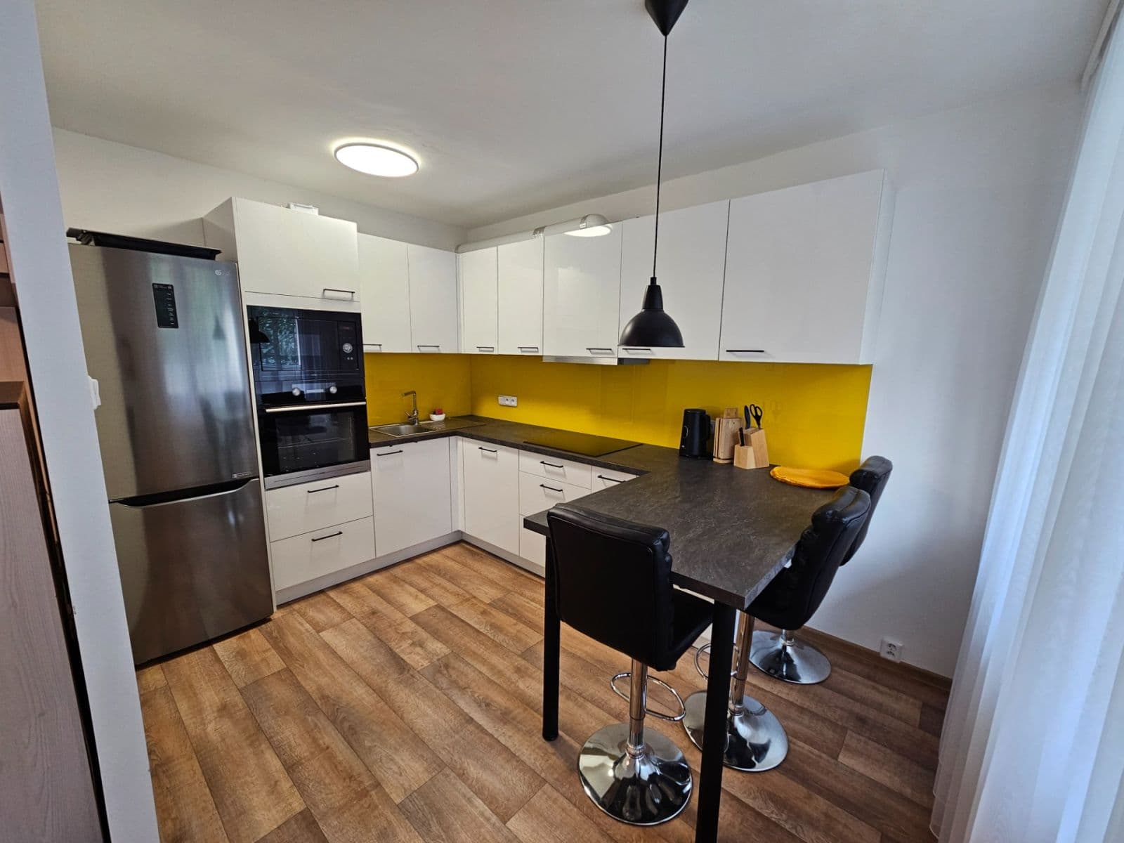 2 bedroom with open-plan kitchen flat to rent, 60 m², Habartická, Prague, Prague 2 bedroom with open-plan kitchen flat to rent, 60 m², Habartická, Prague, Prague