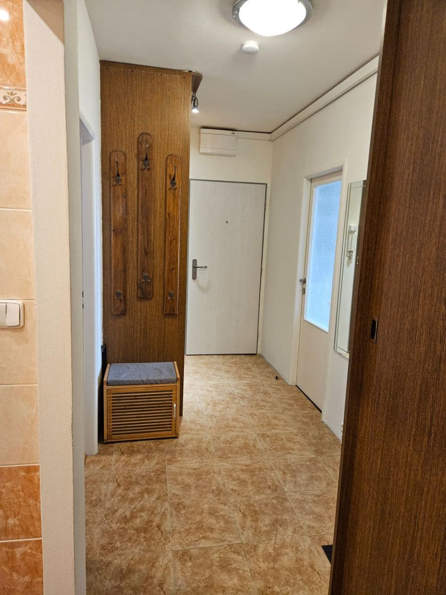 2 bedroom with open-plan kitchen flat to rent, 60 m², Habartická, Prague, Prague 2 bedroom with open-plan kitchen flat to rent, 60 m², Habartická, Prague, Prague