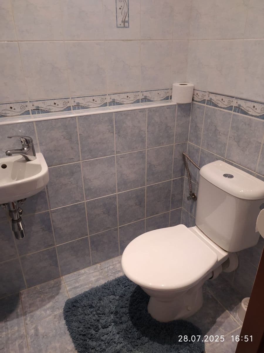 3 bedroom with open-plan kitchen flat to rent, 90 m², Nechvílova, Prague, Prague 3 bedroom with open-plan kitchen flat to rent, 90 m², Nechvílova, Prague, Prague