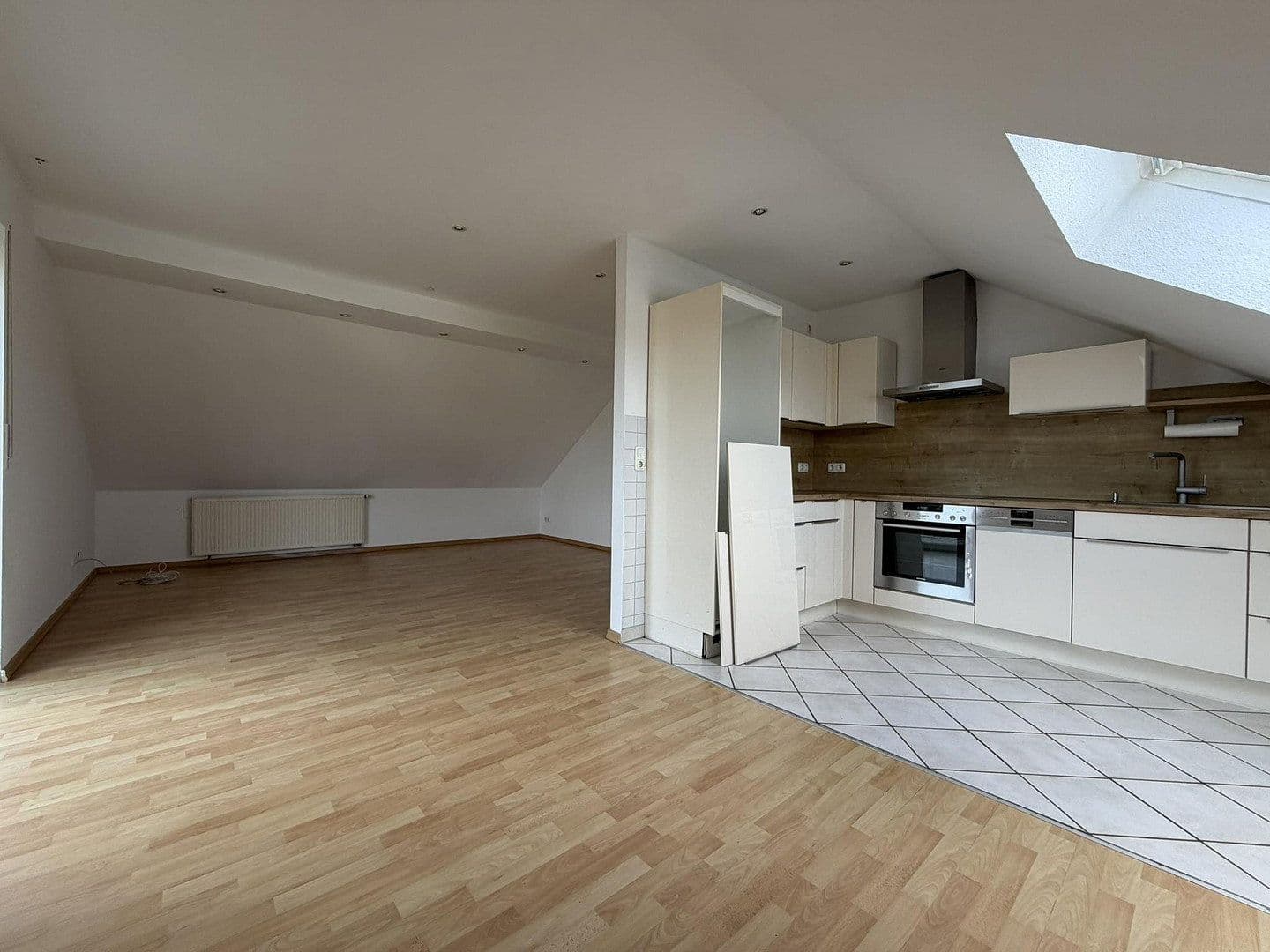 3 bedroom flat to rent, 85 m², Hainburg, Hesse 3 bedroom flat to rent, 85 m², Hainburg, Hesse