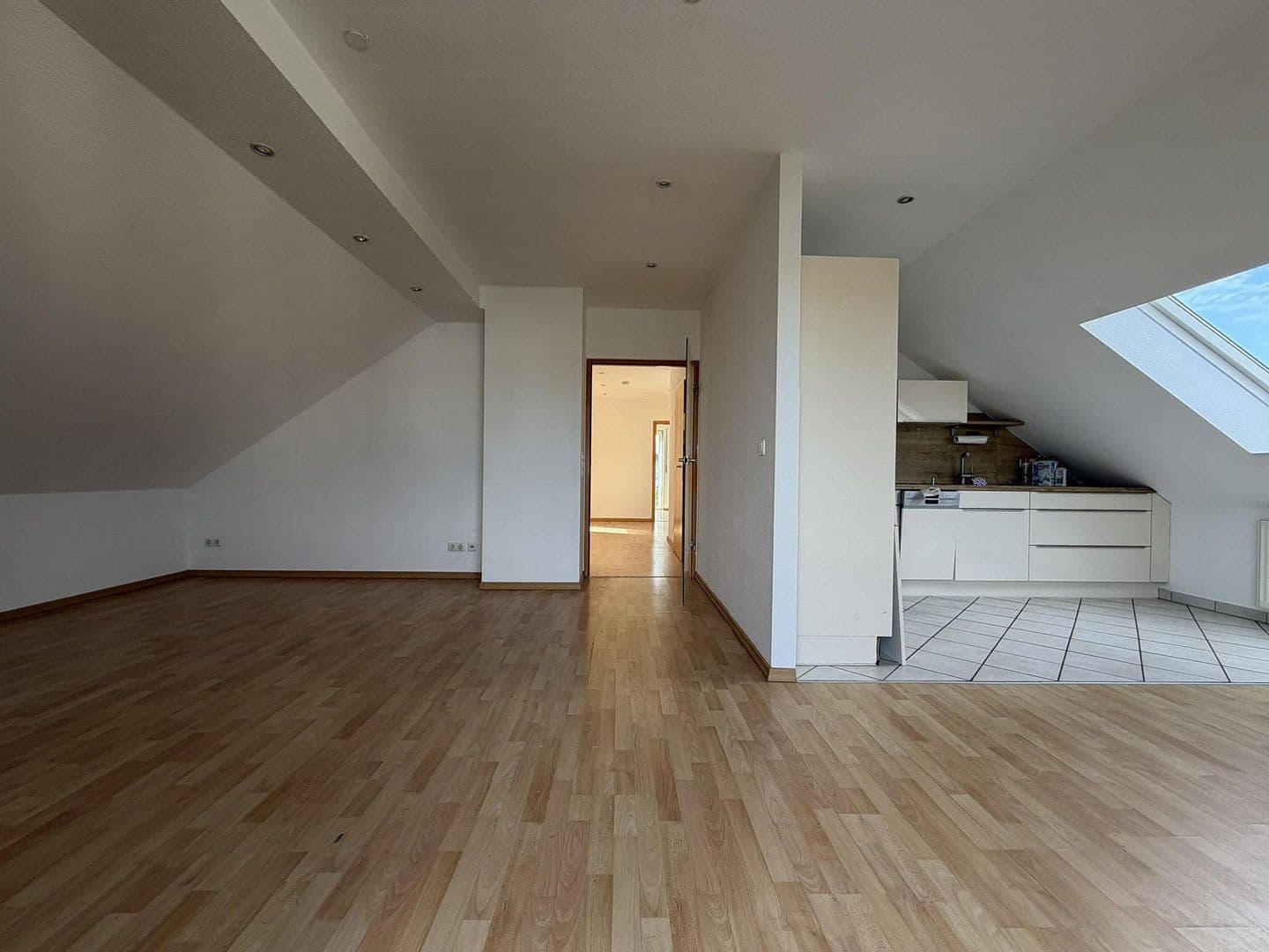 3 bedroom flat to rent, 85 m², Hainburg, Hesse 3 bedroom flat to rent, 85 m², Hainburg, Hesse