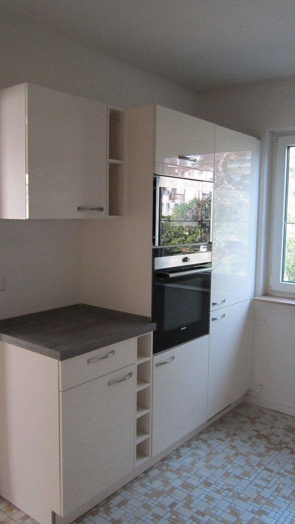 3 bedroom with open-plan kitchen flat to rent, 130 m², Herrenberg, Baden-Württemberg 3 bedroom with open-plan kitchen flat to rent, 130 m², Herrenberg, Baden-Württemberg
