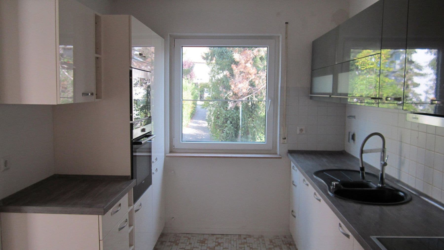 3 bedroom with open-plan kitchen flat to rent, 130 m², Herrenberg, Baden-Württemberg 3 bedroom with open-plan kitchen flat to rent, 130 m², Herrenberg, Baden-Württemberg