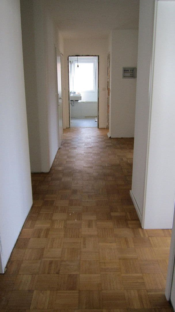 3 bedroom with open-plan kitchen flat to rent, 130 m², Herrenberg, Baden-Württemberg 3 bedroom with open-plan kitchen flat to rent, 130 m², Herrenberg, Baden-Württemberg