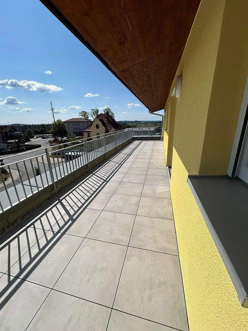 1 bedroom with open-plan kitchen flat to rent, 77 m², Dombühl, Bavaria 1 bedroom with open-plan kitchen flat to rent, 77 m², Dombühl, Bavaria
