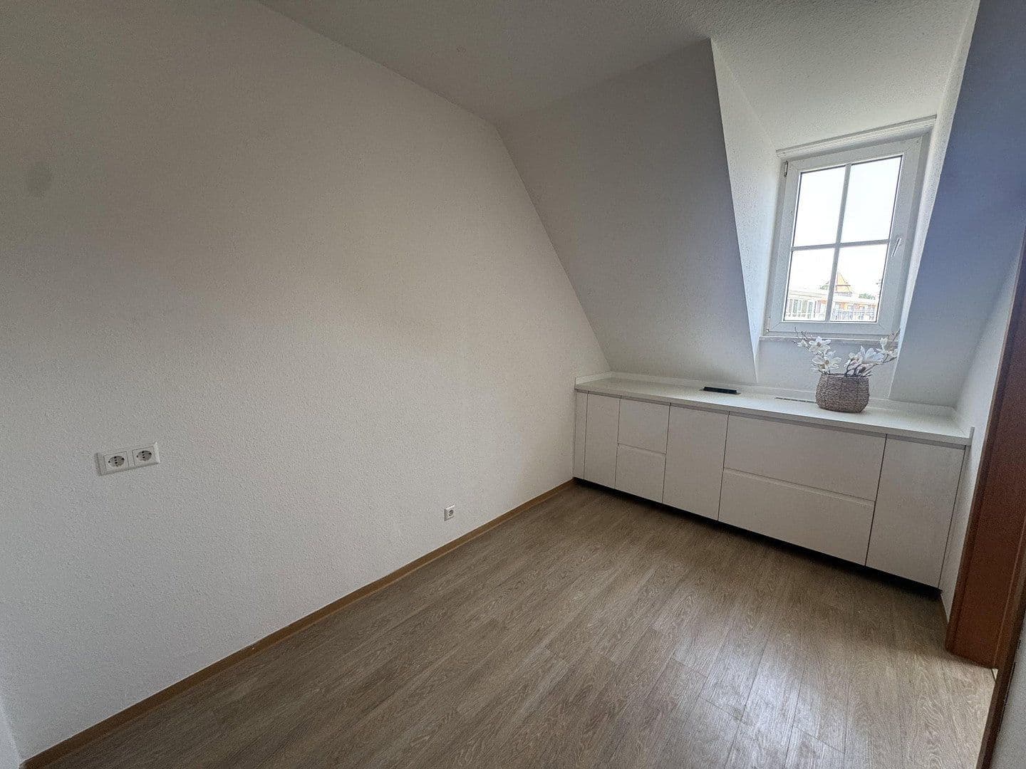 3 bedroom flat to rent, 65 m², Stuttgart, Baden-Württemberg 3 bedroom flat to rent, 65 m², Stuttgart, Baden-Württemberg