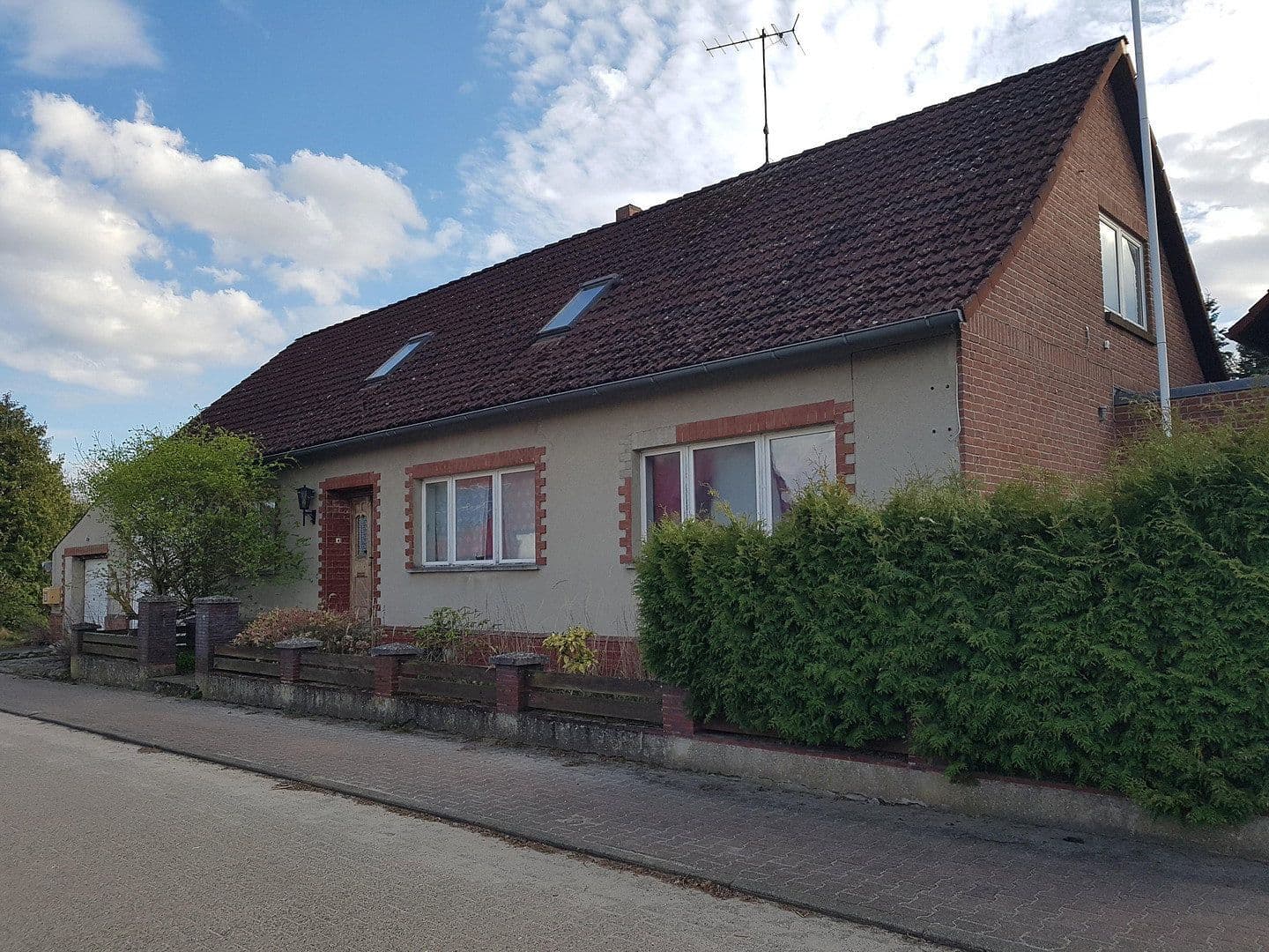 house for sale, 198 m², Kalbe (Milde), Saxony-Anhalt house for sale, 198 m², Kalbe (Milde), Saxony-Anhalt
