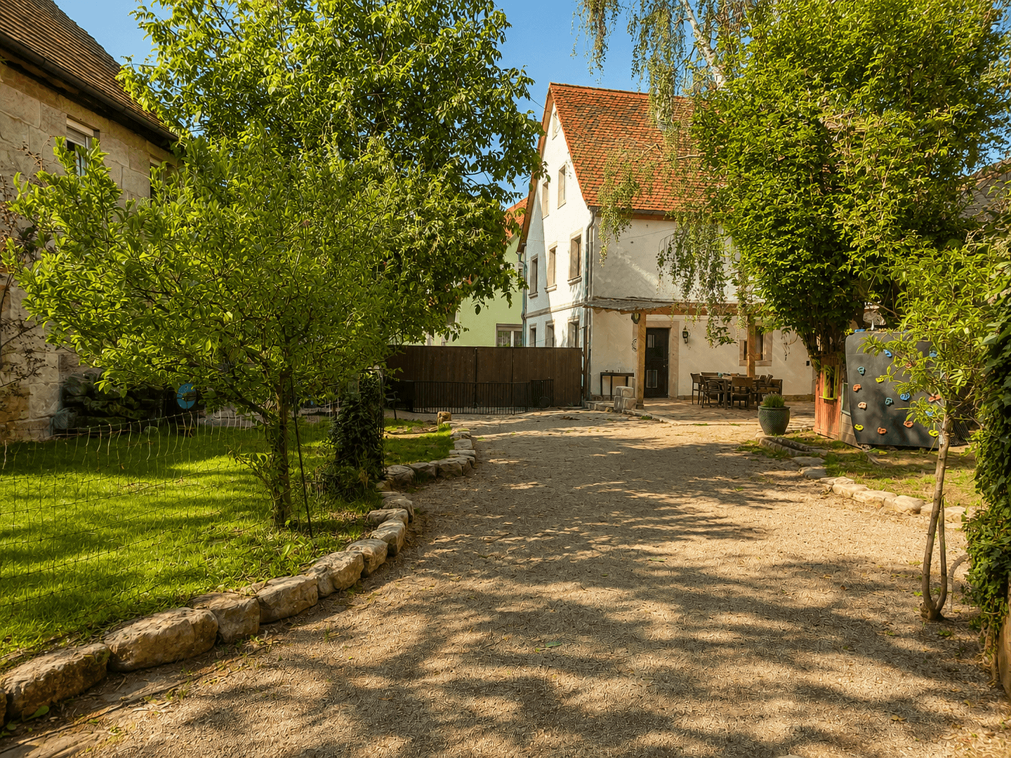 house for sale, 375 m², Uehlfeld, Bavaria house for sale, 375 m², Uehlfeld, Bavaria