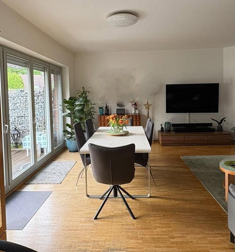 2 bedroom with open-plan kitchen flat for sale, 150 m², Karl-Schorn-Straße 9, Neuss, North Rhine-Westphalia 2 bedroom with open-plan kitchen flat for sale, 150 m², Karl-Schorn-Straße 9, Neuss, North Rhine-Westphalia