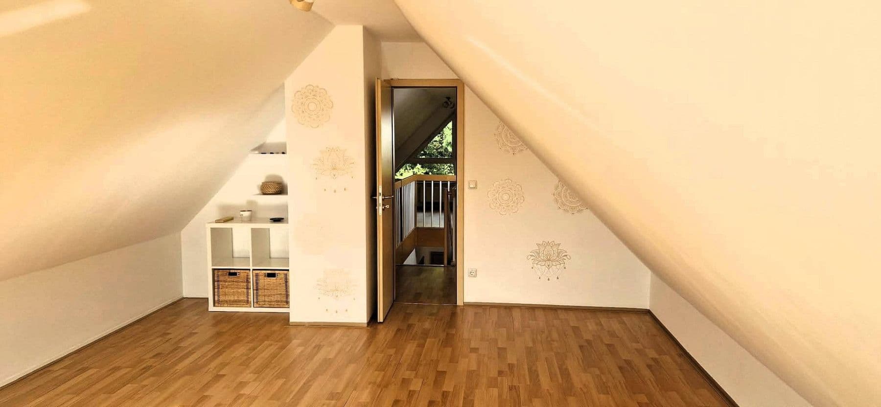 5 bedroom with open-plan kitchen flat to rent, 165 m², Langensendelbach, Bavaria 5 bedroom with open-plan kitchen flat to rent, 165 m², Langensendelbach, Bavaria