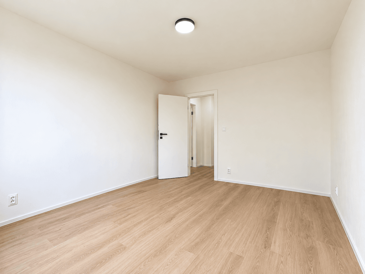 3 bedroom with open-plan kitchen flat for sale, 83 m², Janského, Prague, Prague 3 bedroom with open-plan kitchen flat for sale, 83 m², Janského, Prague, Prague
