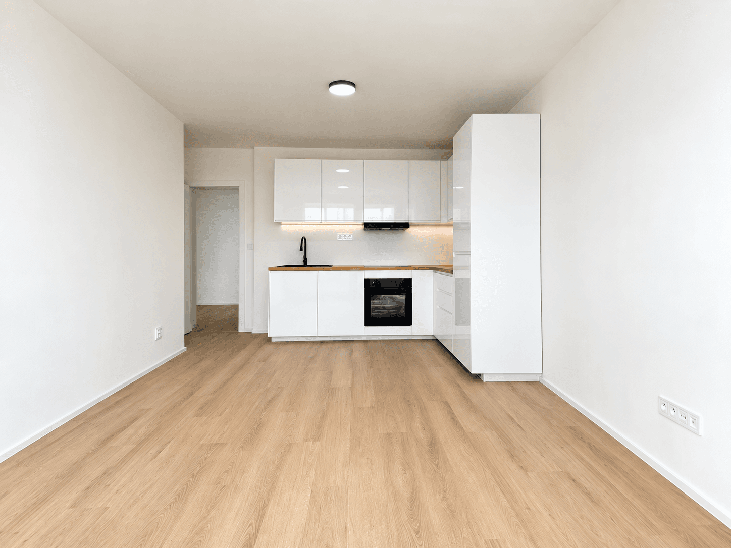 3 bedroom with open-plan kitchen flat for sale, 83 m², Janského, Prague, Prague 3 bedroom with open-plan kitchen flat for sale, 83 m², Janského, Prague, Prague