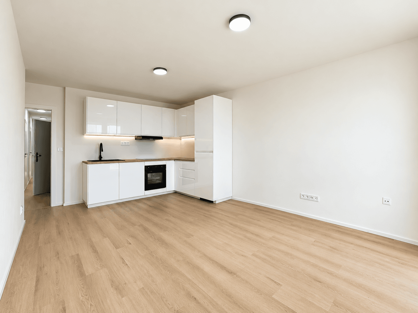 3 bedroom with open-plan kitchen flat for sale, 83 m², Janského, Prague, Prague 3 bedroom with open-plan kitchen flat for sale, 83 m², Janského, Prague, Prague