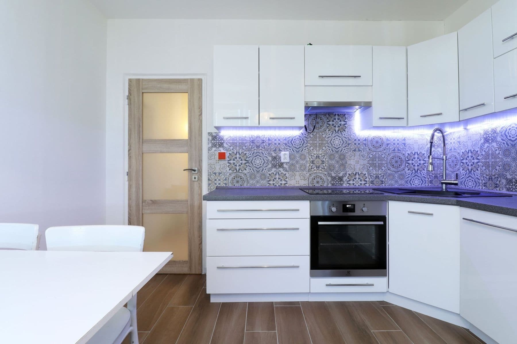 2 bedroom flat to rent, 77 m², Imrychova, Prague, Prague 2 bedroom flat to rent, 77 m², Imrychova, Prague, Prague